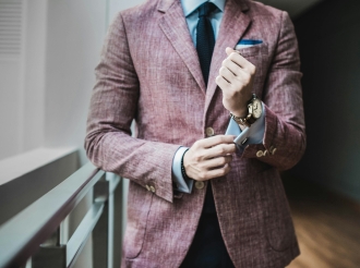 Essential Qualities for Successful Traders: Logical Thinking, Prudent Risk-taking, Attention, and Resilience