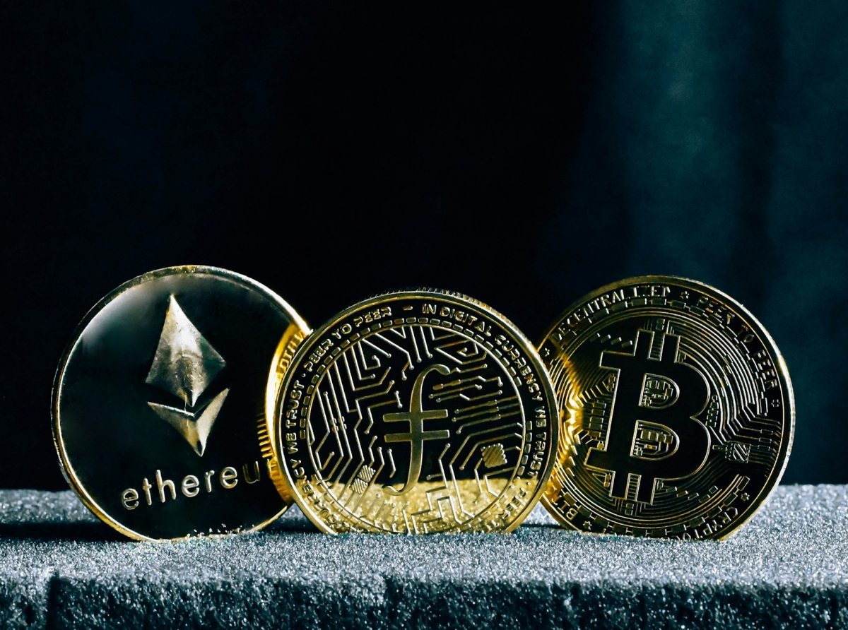 Cryptocurrencies and Forex: How Digital Assets Are Reshaping the Market