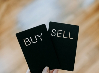 Irrational Decision-Making in Trading