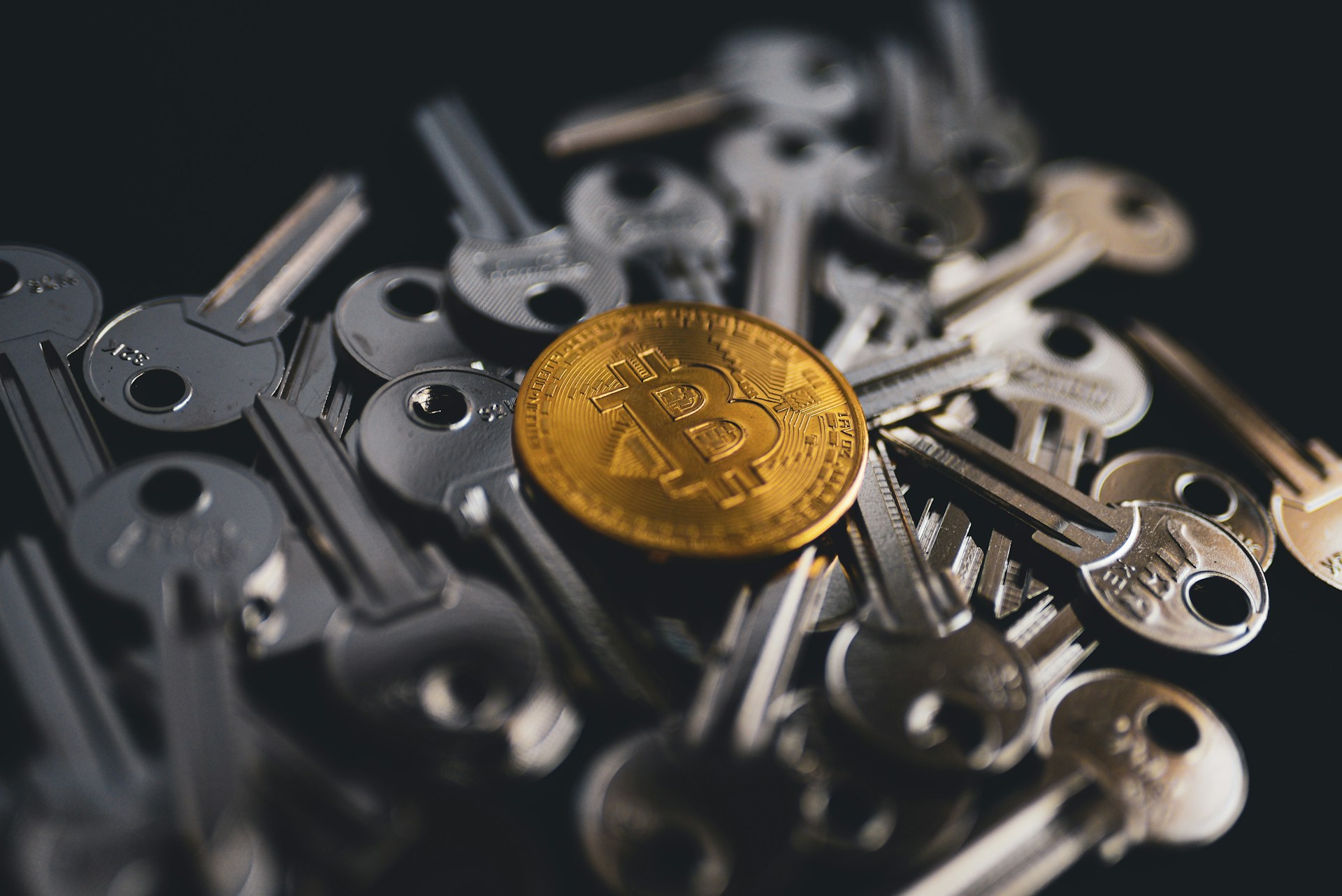 Cryptocurrency Regulations Around the World: What Investors Need to Know Cryptocurrency Regulations Around the World: What Investors Need to Know