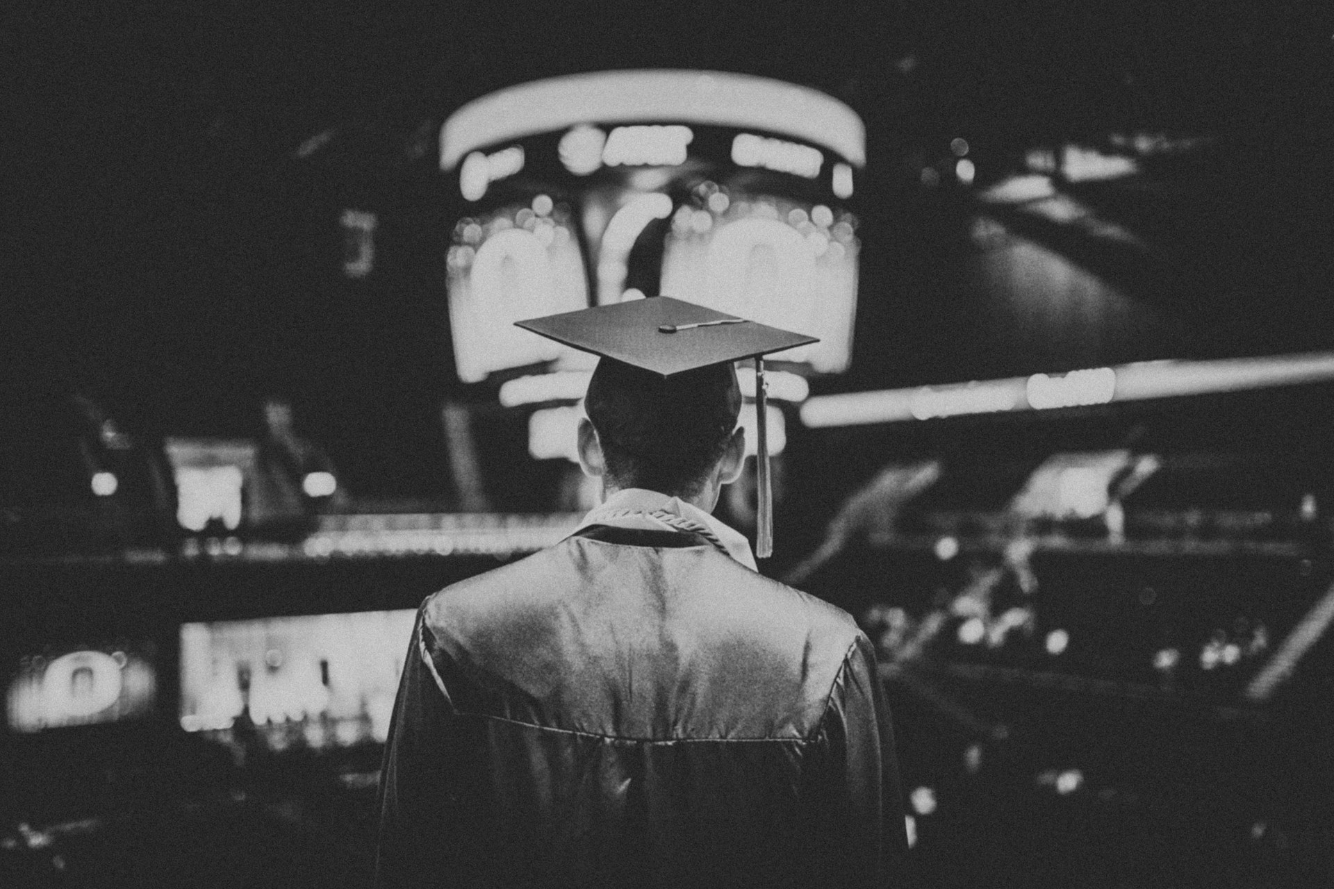 5 High-Paying Jobs of the Future That Don’t Require a Bachelor’s Degree 5 High-Paying Jobs of the Future That Don’t Require a Bachelor’s Degree