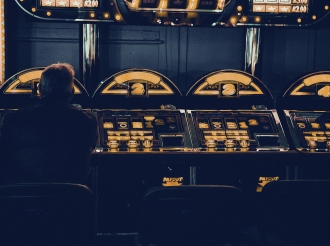 Algorithmic Trading and Binary Options: Can You Automate Gambling?