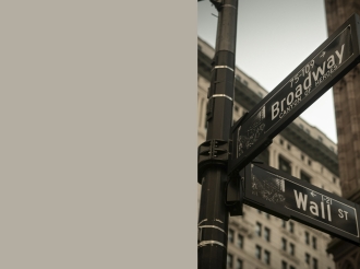 Prop Trading Firms vs. Hedge Funds: What's the Difference and Where Should a Trader Aim?