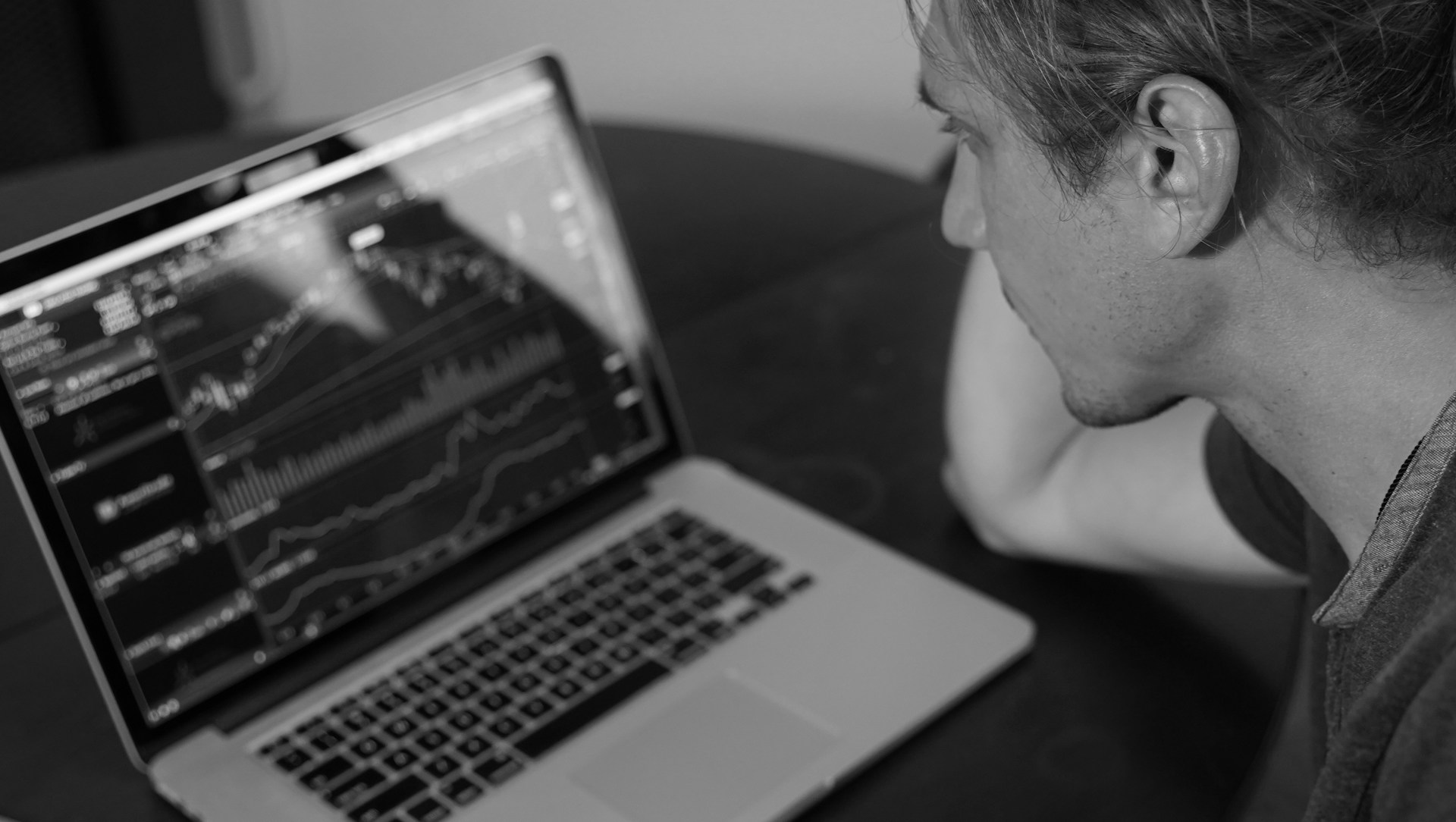 How to Deal with Psychological Challenges in Trading in 2025