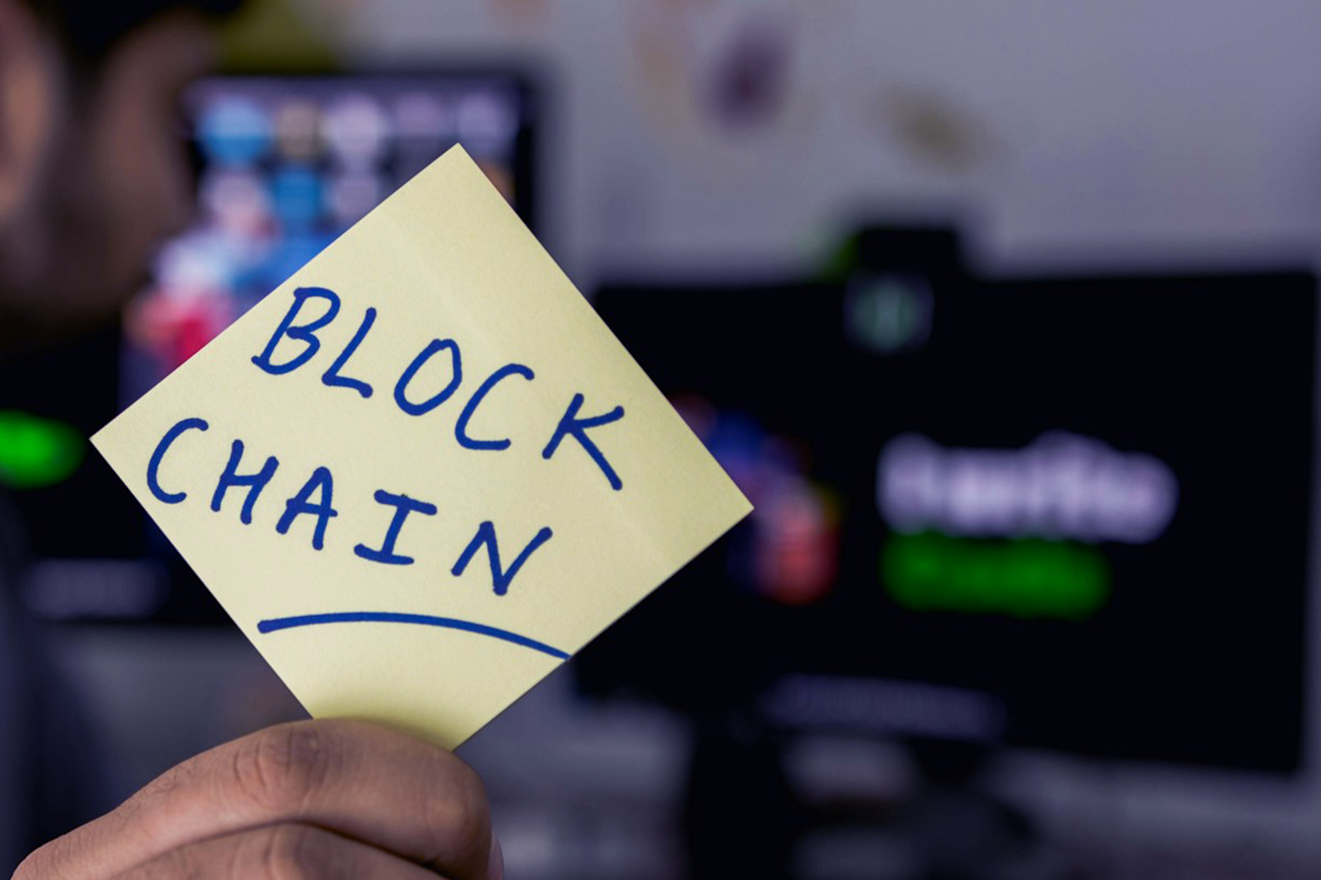 Blockchain Tracking in MT4: Transparent Prop Firm Payments in 2025