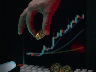 The Role of Price Feeds in Algorithmic Trading: 2025 Trends and Integration Examples