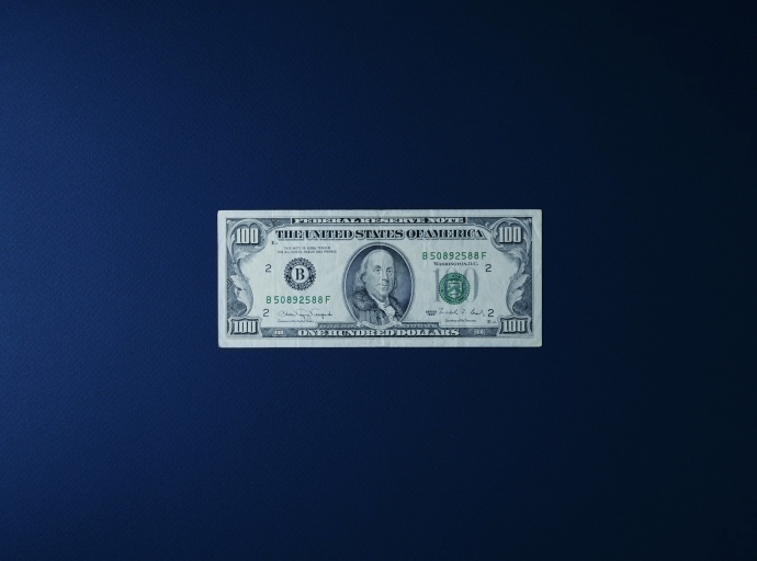 Dollar-Cost Averaging (DCA): Stability vs. Market Uncertainty