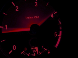 Winning the Millisecond Race: How Ultra-Low Latency VPS is Changing the Game in Algorithmic Trading