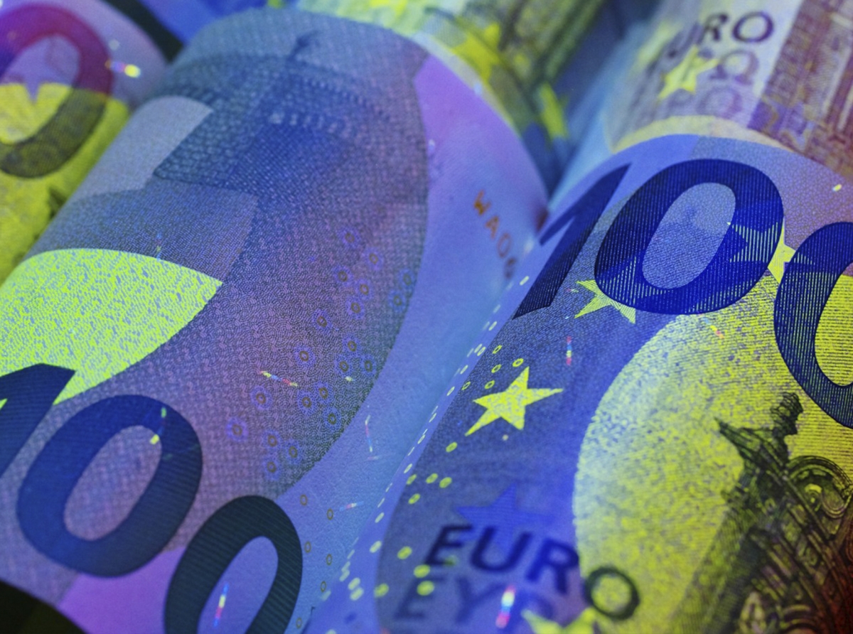 Principles of Trading Different Currency Pairs