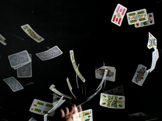 How Brain Scanning of Traders During Trading Shows Activation of Zones Linked to Gambling and Addiction