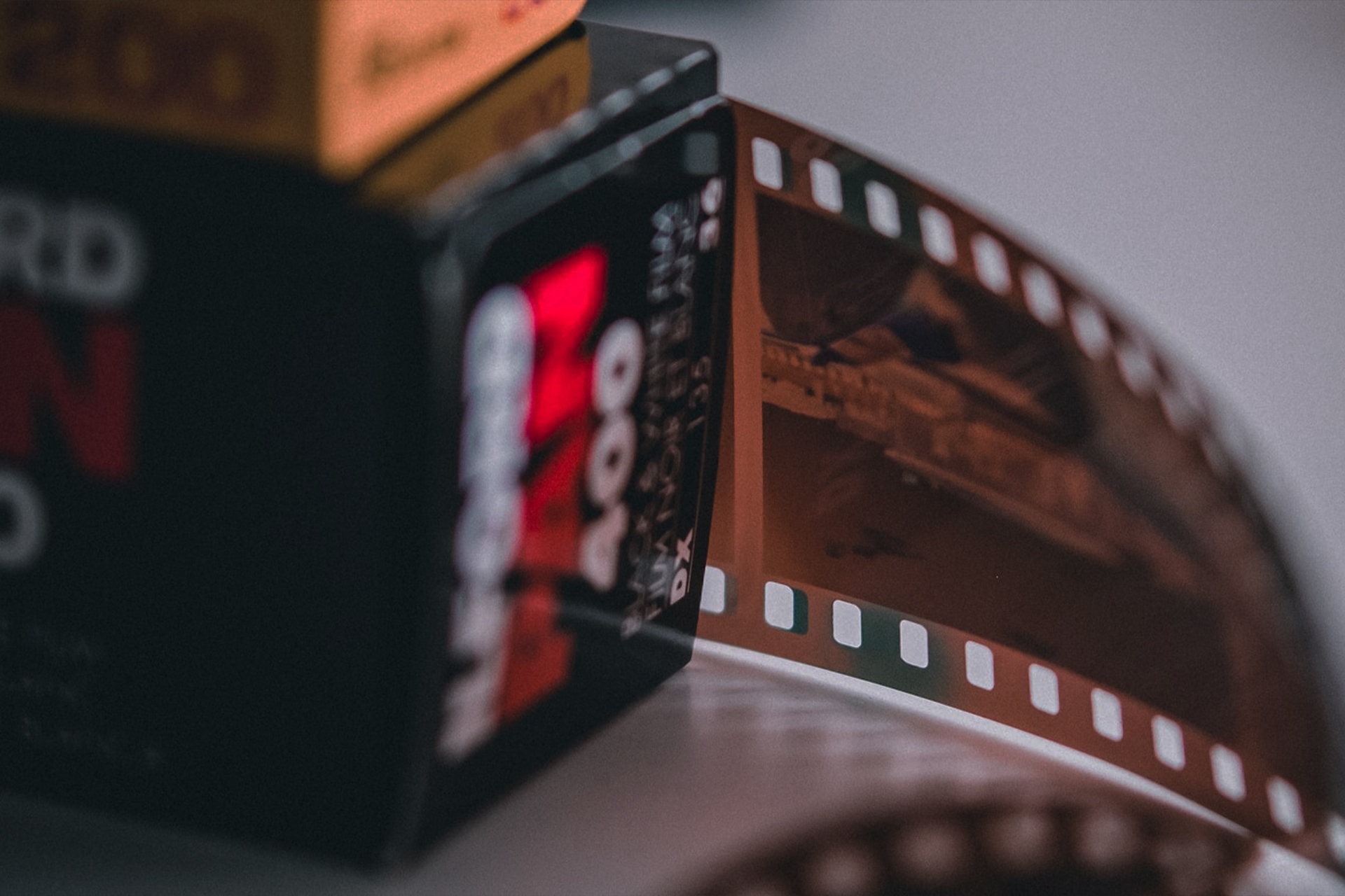 Forex in Popular Culture: How Currency Markets Entered Film, Literature, and Music