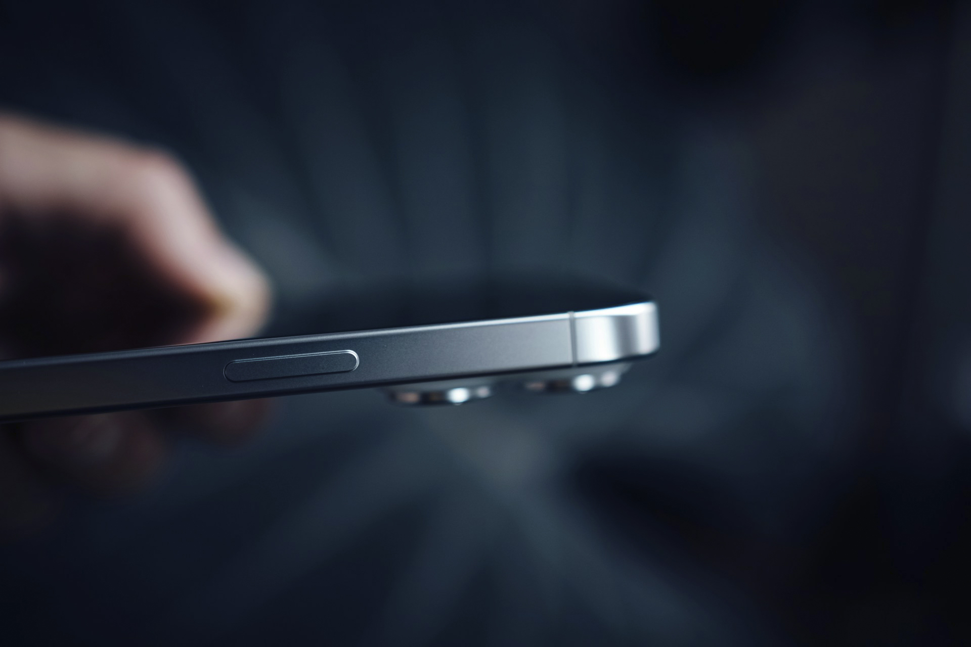 AI-Driven Chip Shortage: Why Smartphone Prices Are Likely to Rise in 2026