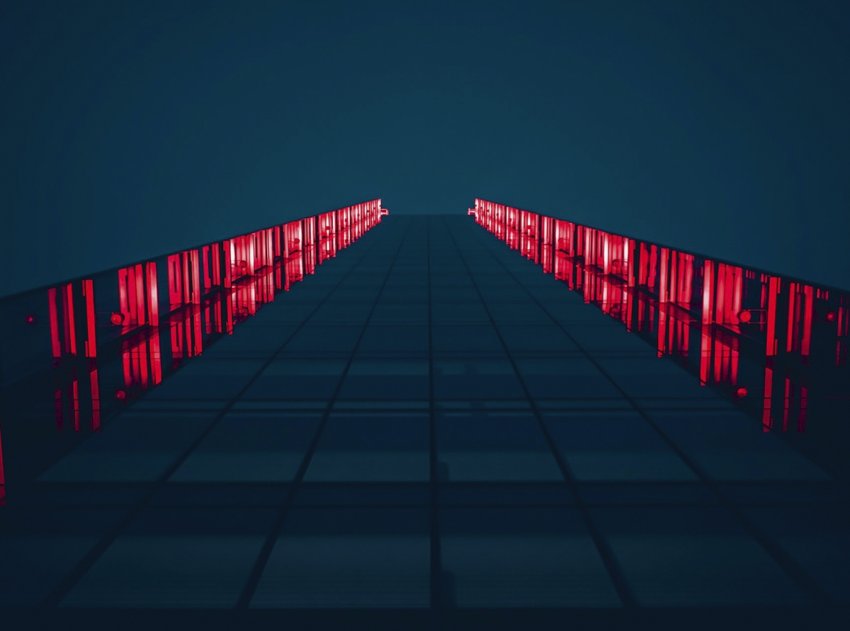 Managing 10,000+ VPS at Scale: Proven Reliability of Fast Forex VPS for Large Trading Communities