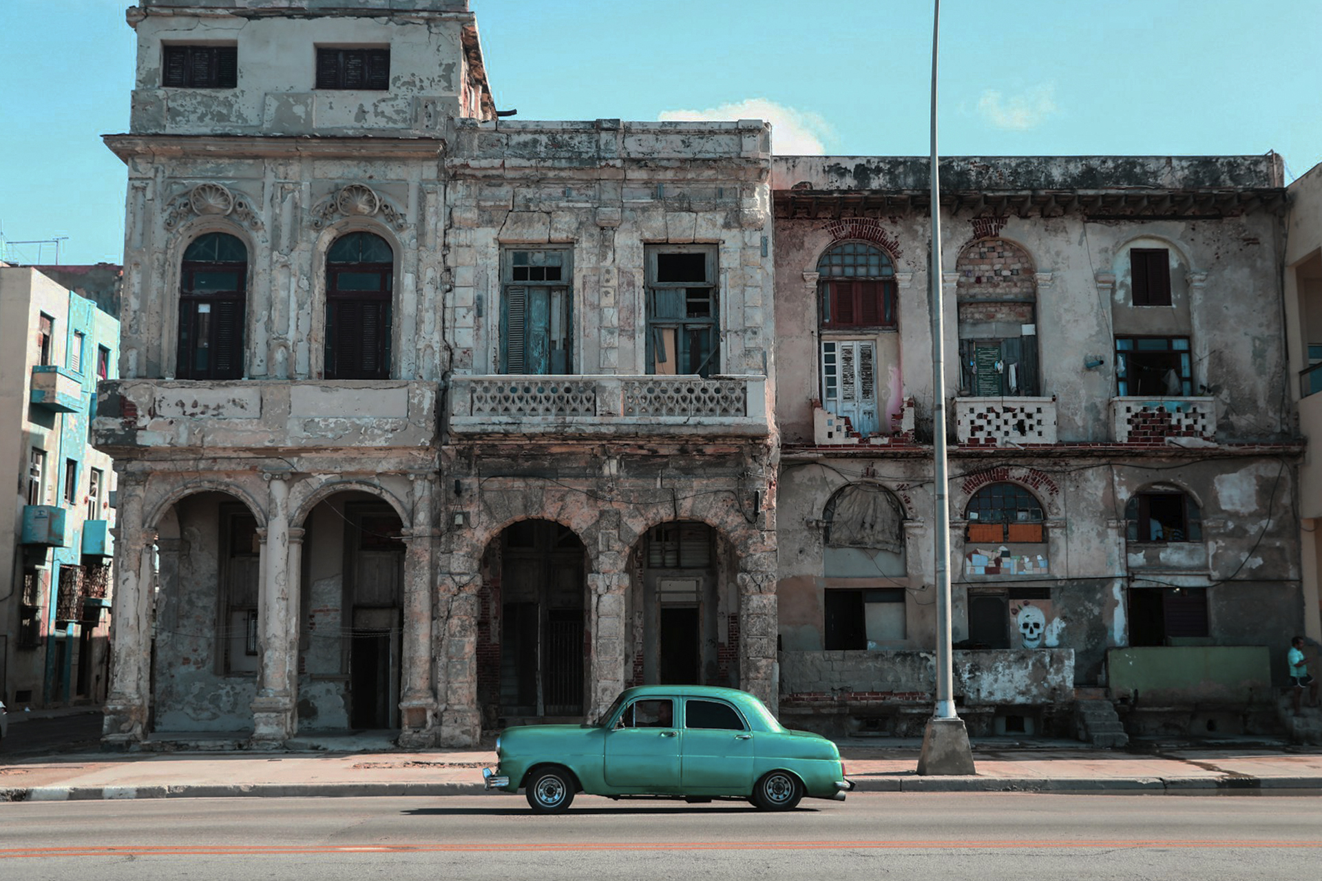 U.S. Blocks Russian Oil to Cuba: How Sanctions and Energy Shortages Reshape Markets