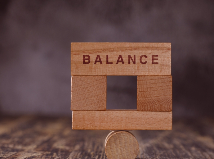 Trailing Drawdown in Prop Firms: Equity or Balance